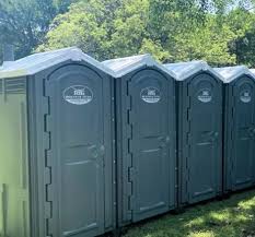 Best Deluxe Portable Toilet Rental  in Bowling Green, OH